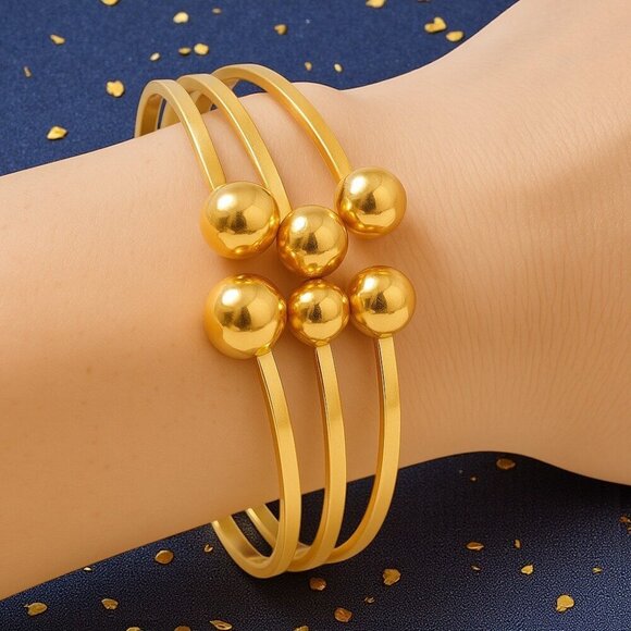 Modern Chic Ball‎ Cluster 18K Gold Plated Stainless Steel Bangle Bracelet - Picture 11 of 13